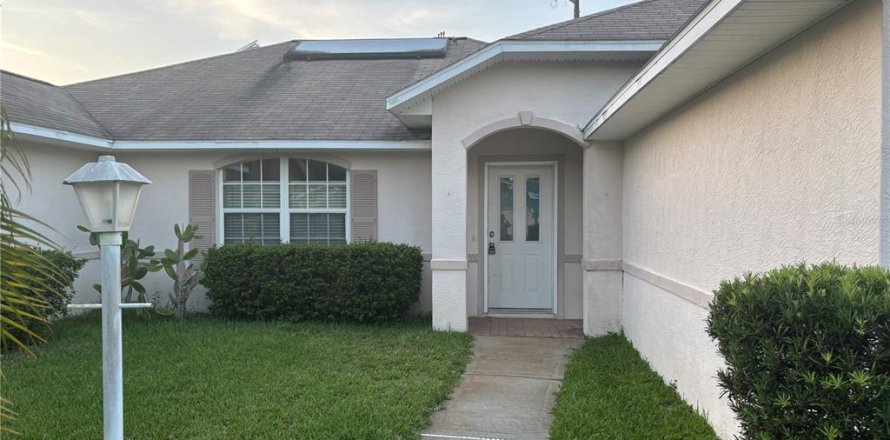 Casa en Palm Coast, Florida 3 dormitorios, 148.74 m2 № 1878319
