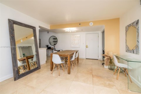 Copropriété à vendre à Miami Beach, Floride: 2 chambres, 89.19 m2 № 1859769 - photo 25