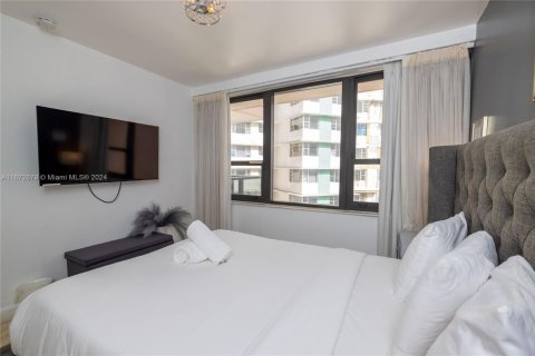Copropriété à vendre à Miami Beach, Floride: 2 chambres, 89.19 m2 № 1859769 - photo 16