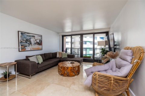 Copropriété à vendre à Miami Beach, Floride: 2 chambres, 89.19 m2 № 1859769 - photo 21