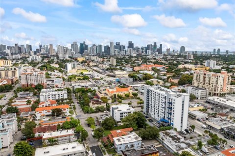 Condominio en alquiler en Miami, Florida, 2 dormitorios, 94.76 m2 № 2034024 - foto 26