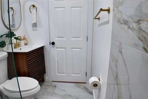 Villa ou maison à vendre à Tampa, Floride: 2 chambres, 90.3 m2 № 1749494 - photo 28