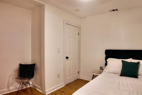 Villa ou maison à vendre à Tampa, Floride: 2 chambres, 90.3 m2 № 1749494 - photo 21