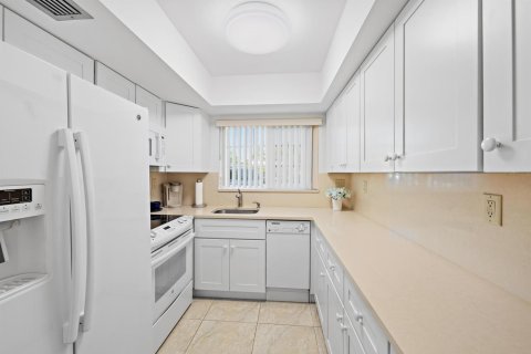 Condo in Juno Beach, Florida, 2 bedrooms  № 2193251 - photo 6