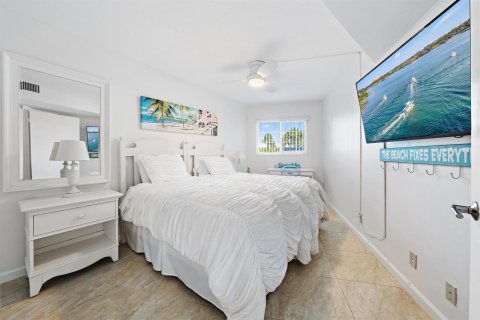 Condo in Juno Beach, Florida, 2 bedrooms  № 2193251 - photo 11
