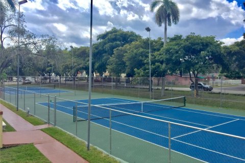 Снять в аренду кондоминиум в Норт-Майами, Флорида 2 спальни, 97.18м2, № 1972865 - фото 24