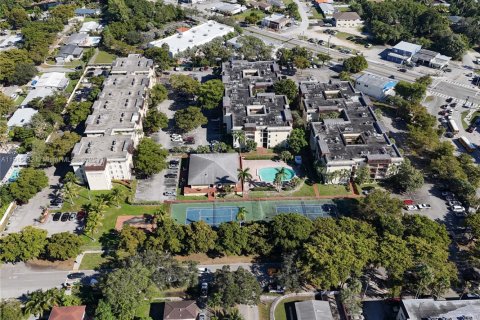 Снять в аренду кондоминиум в Норт-Майами, Флорида 2 спальни, 97.18м2, № 1972865 - фото 29