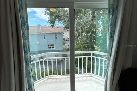 Townhouse in Tierra Verde, Florida 3 bedrooms, 207.73 sq.m. № 1894134 - photo 24