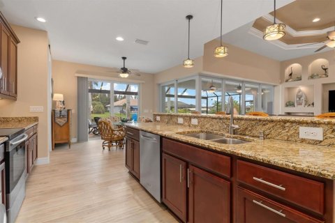 House in Port Charlotte, Florida 3 bedrooms, 190.08 sq.m. № 2330384 - photo 15