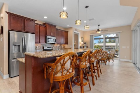 House in Port Charlotte, Florida 3 bedrooms, 190.08 sq.m. № 2330384 - photo 14