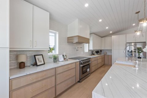 Casa en venta en Anna Maria, Florida, 3 dormitorios, 200.3 m2 № 1787443 - foto 18