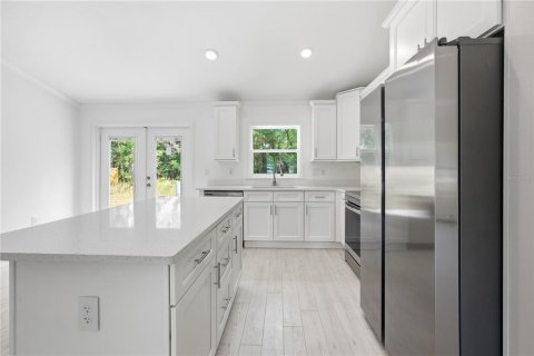 Casa en venta en Ocala, Florida, 3 dormitorios, 122.07 m2 № 2215859 - foto 2