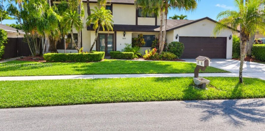 Villa ou maison à Miami, Floride 4 chambres, 200.58 m2 № 2414769