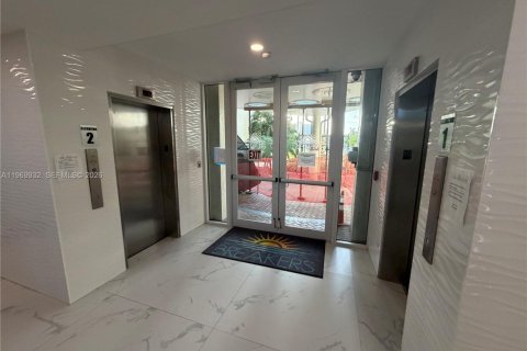 Condominio en alquiler en Pompano Beach, Florida, 2 dormitorios, 95.5 m2 № 2030734 - foto 29