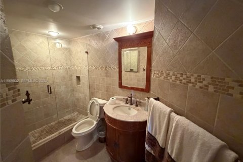 Condominio en alquiler en Pompano Beach, Florida, 2 dormitorios, 95.5 m2 № 2030734 - foto 26