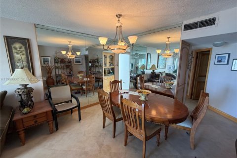 Condominio en alquiler en Pompano Beach, Florida, 2 dormitorios, 95.5 m2 № 2030734 - foto 13