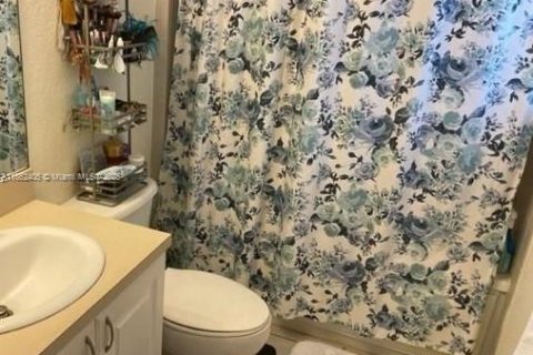 Copropriété à vendre à Hollywood, Floride: 2 chambres, 100.33 m2 № 1890422 - photo 16