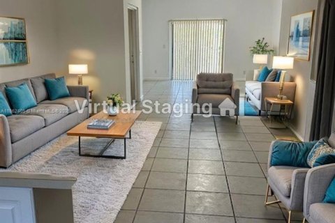 Copropriété à vendre à Hollywood, Floride: 2 chambres, 100.33 m2 № 1890422 - photo 4