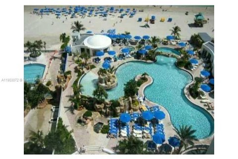 Copropriété à vendre à Sunny Isles Beach, Floride: 61.69 m2 № 1954914 - photo 7