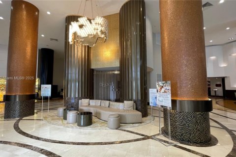 Copropriété à vendre à Sunny Isles Beach, Floride: 61.69 m2 № 1954914 - photo 2