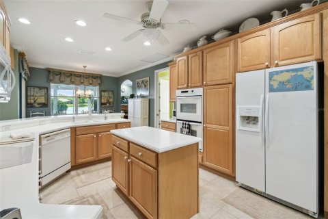 Villa ou maison à vendre à Kissimmee, Floride: 2 chambres, 224.73 m2 № 1786128 - photo 12