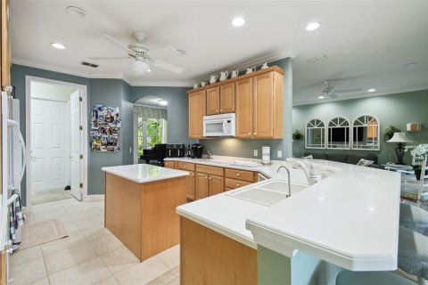 Villa ou maison à vendre à Kissimmee, Floride: 2 chambres, 224.73 m2 № 1786128 - photo 10