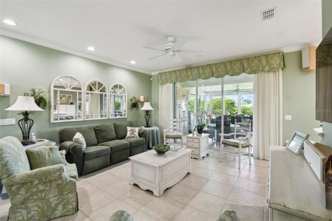 Villa ou maison à vendre à Kissimmee, Floride: 2 chambres, 224.73 m2 № 1786128 - photo 5