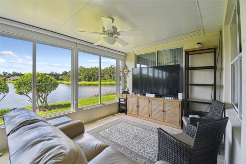 Villa ou maison à vendre à Kissimmee, Floride: 2 chambres, 224.73 m2 № 1786128 - photo 30