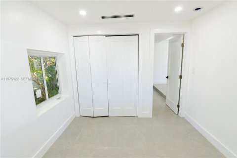 Casa en venta en Coral Gables, Florida, 3 dormitorios, 108.32 m2 № 2044441 - foto 7