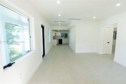 Casa en venta en Coral Gables, Florida, 3 dormitorios, 108.32 m2 № 2044441 - foto 12