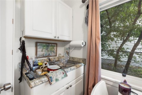 Casa en venta en Tampa, Florida, 3 dormitorios, 99.22 m2 № 2384350 - foto 23