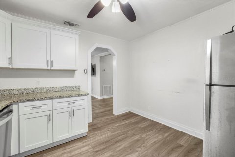 Casa en venta en Tampa, Florida, 3 dormitorios, 99.22 m2 № 2384350 - foto 10