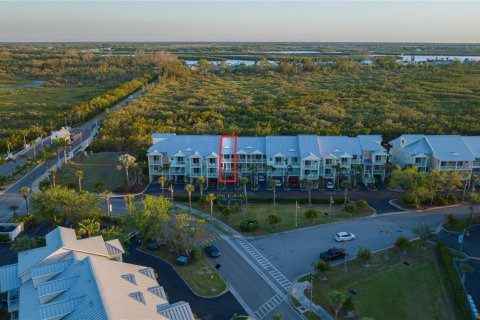 Townhouse in Ruskin, Florida 2 bedrooms, 110 sq.m. № 1598220 - photo 1