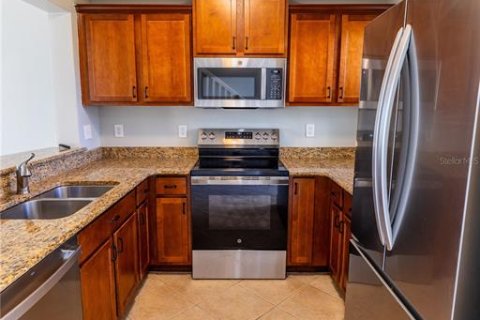 Townhouse in Ruskin, Florida 2 bedrooms, 110 sq.m. № 1598220 - photo 8