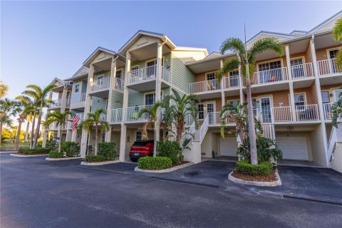 Townhouse in Ruskin, Florida 2 bedrooms, 110 sq.m. № 1598220 - photo 3
