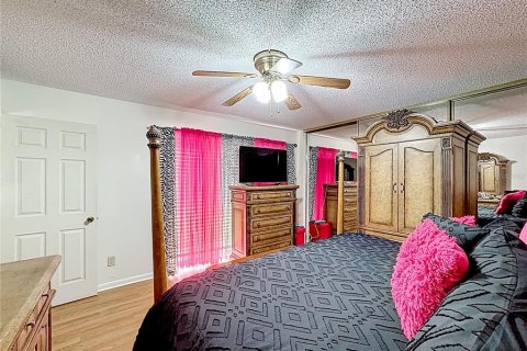 Townhouse in St. Lucie, Florida 2 bedrooms, 123.37 sq.m. № 2108224 - photo 23