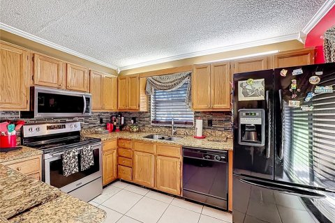 Townhouse in St. Lucie, Florida 2 bedrooms, 123.37 sq.m. № 2108224 - photo 9
