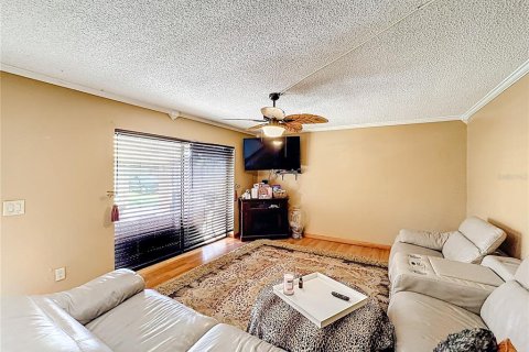 Townhouse in St. Lucie, Florida 2 bedrooms, 123.37 sq.m. № 2108224 - photo 8