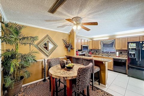 Townhouse in St. Lucie, Florida 2 bedrooms, 123.37 sq.m. № 2108224 - photo 13