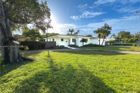 Casa en venta en Miami Shores, Florida, 3 dormitorios, 199.83 m2 № 1938982 - foto 1