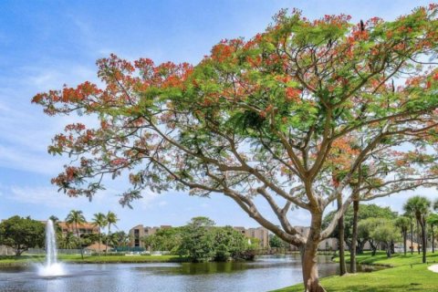 Copropriété à louer à Delray Beach, Floride: 2 chambres, 109.16 m2 № 936495 - photo 1