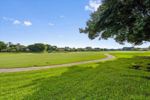Villa ou maison à louer à Wellington, Floride: 5 chambres, 239.04 m2 № 830288 - photo 1