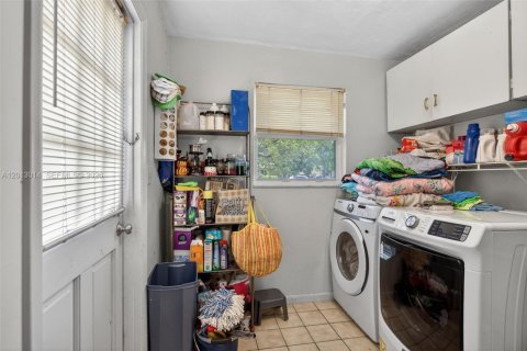 Villa ou maison à vendre à Coral Springs, Floride: 4 chambres, 171.59 m2 № 2076554 - photo 22
