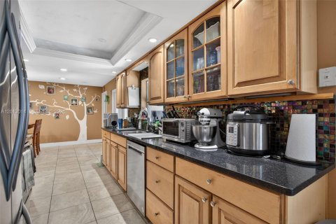Villa ou maison à vendre à Coral Springs, Floride: 4 chambres, 171.59 m2 № 2076554 - photo 20
