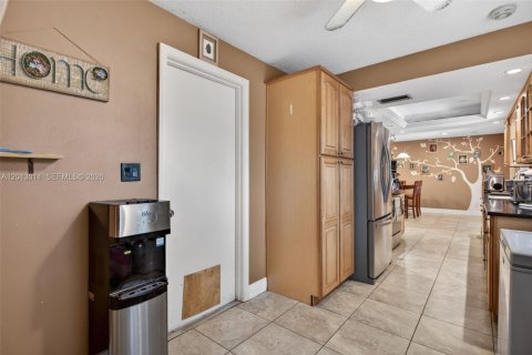 Villa ou maison à vendre à Coral Springs, Floride: 4 chambres, 171.59 m2 № 2076554 - photo 21