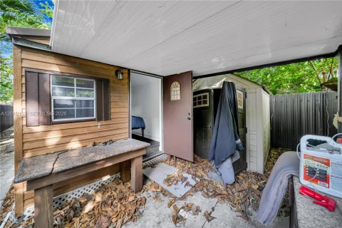 Casa en venta en Miami, Florida, 2 dormitorios, 73.58 m2 № 2073364 - foto 18