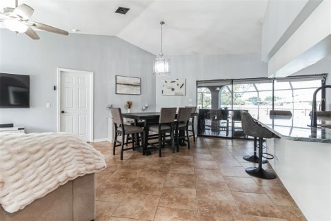 House in Port Charlotte, Florida 3 bedrooms, 131.55 sq.m. № 2378311 - photo 11