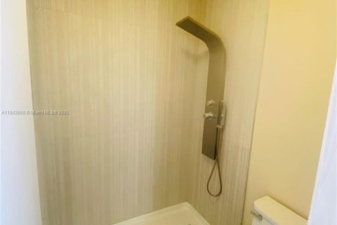 Copropriété à louer à Miami, Floride: 2 chambres, 91.51 m2 № 1841343 - photo 10