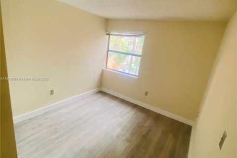 Copropriété à louer à Miami, Floride: 2 chambres, 91.51 m2 № 1841343 - photo 7