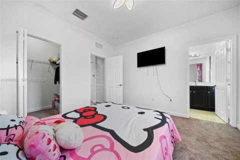 Touwnhouse à vendre à Miami, Floride: 2 chambres, 131.55 m2 № 2343111 - photo 22